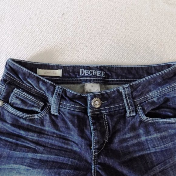 Decree Boot Cut Low Rise Jeans - Picture 2 of 7